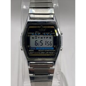 Timex Q 1988 Digital‎ Women's Watch Silver Alarm Timer Chrono- New Battery